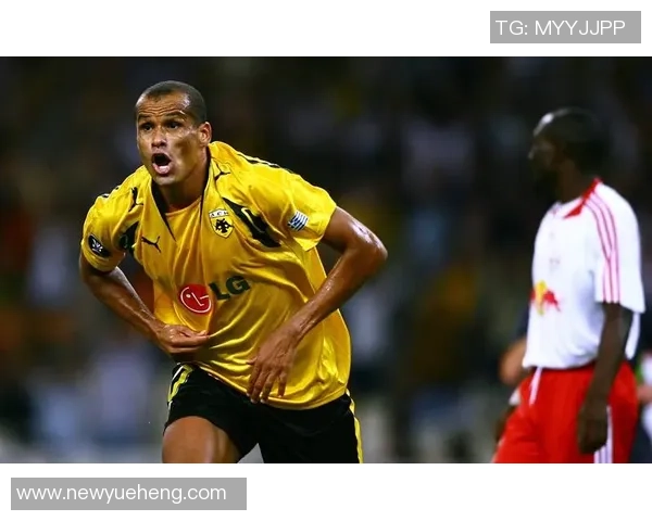 全球十大黄金足球巨星盘点他们的辉煌成就与传奇瞬间